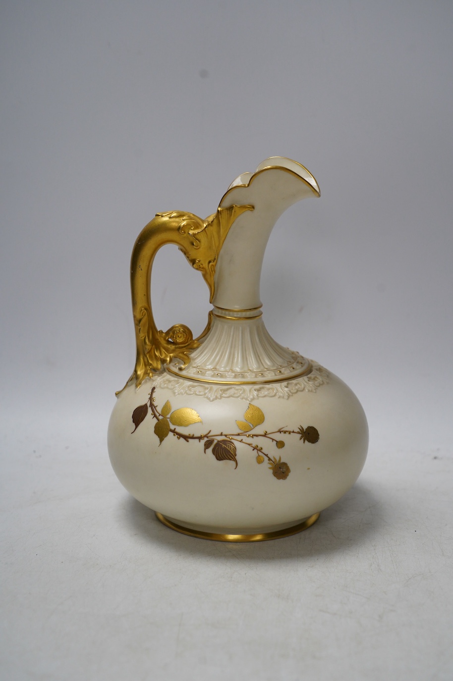 A Worcester nautilus vase and a blush ivory ewer, 1136, largest 22cm high. Condition - good